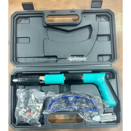 Ръчен пистолет такер за забиване на пирони със заряд в метал и бетон